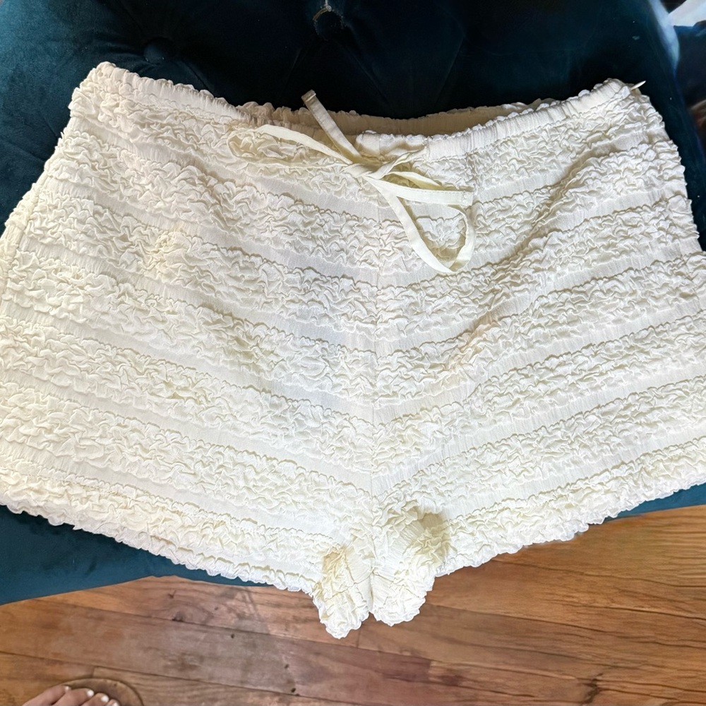 Lioness Cream Ruffle Lounge Shorts - Women